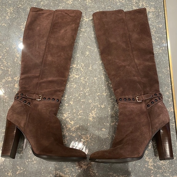 Suede boots - Picture 1 of 3